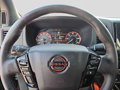 Used 2023 Nissan Frontier Pro-X w/ Technology Package image 19