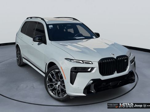Used 2025 BMW X7 M60i w/ M Sport Professional Package AWD/4WD image 3
