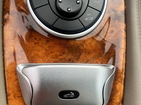 Used 2009 Mercedes-Benz SL 550 image 28