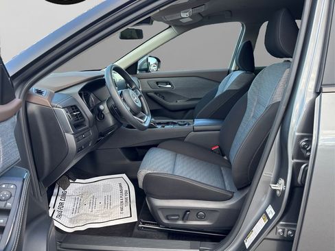 Certified 2023 Nissan Rogue SV image 9