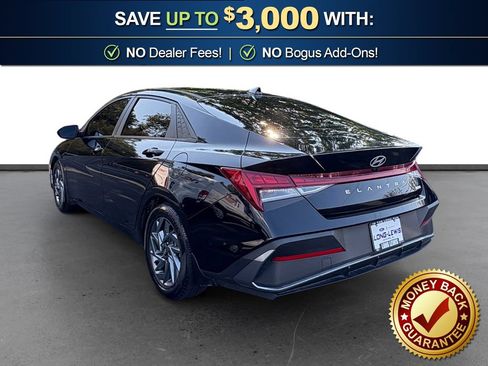 Used 2024 Hyundai Elantra Blue FWD image 4