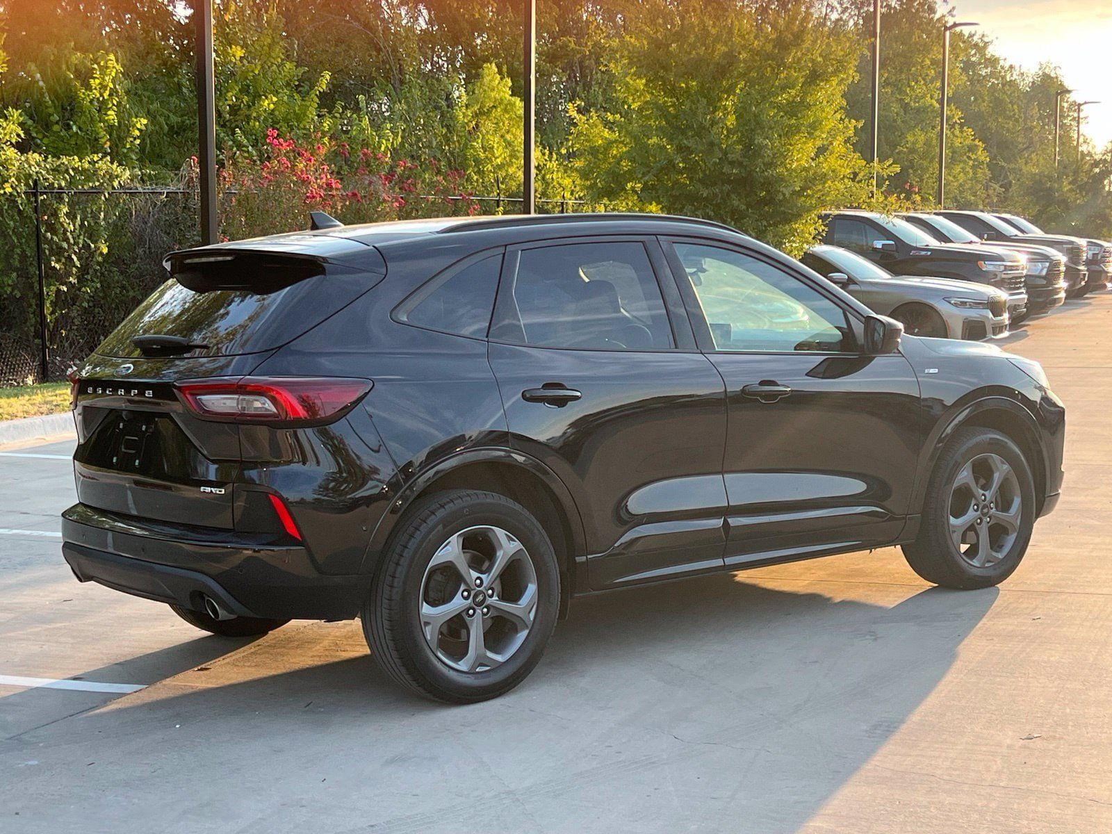 Used 2023 Ford Escape ST-Line Select w/ Tech Pack #2 AWD/4WD image 11