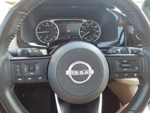 Used 2023 Nissan Pathfinder SL w/ SL Premium Package AWD/4WD image 19