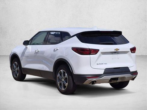 Used 2025 Chevrolet Blazer LT AWD/4WD image 7