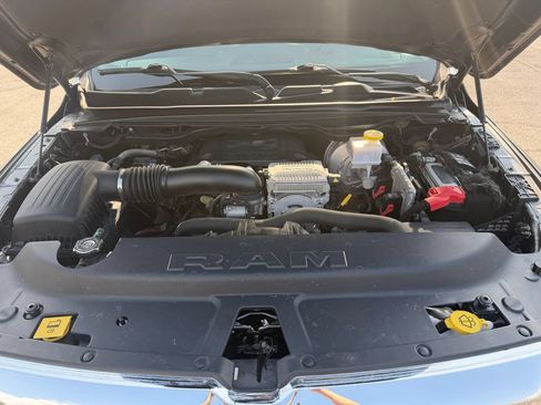 Used 2020 RAM 1500 Big Horn AWD/4WD image 40