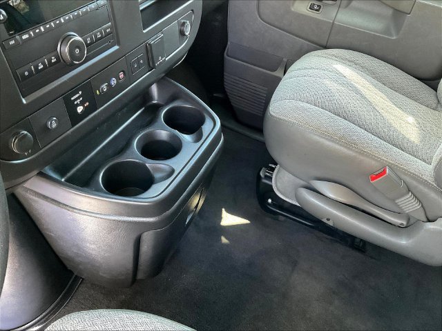 Certified 2020 Chevrolet Express 3500 LT w/ LT Preferred Equipment Group RWD image 20