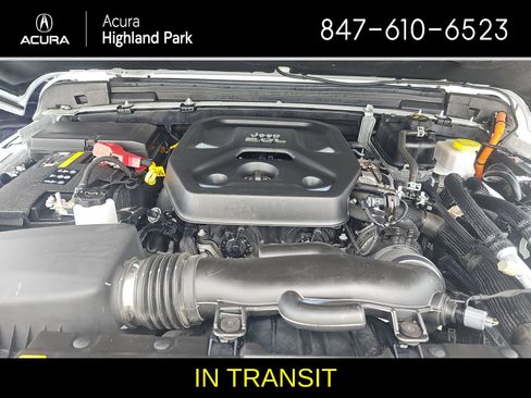 Used 2022 Jeep Wrangler Unlimited Rubicon 4xe w/ Cold Weather Group AWD/4WD image 17