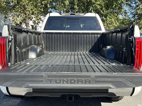 Used 2023 Toyota Tundra Limited AWD/4WD image 25