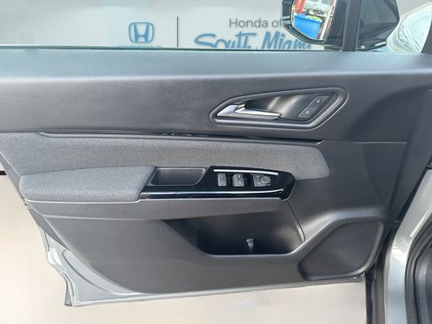 Certified 2024 Honda Prologue EX image 20