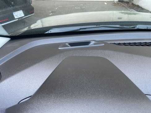 Used 2025 Chevrolet TrailBlazer LT w/ Driver Confidence Package image 35