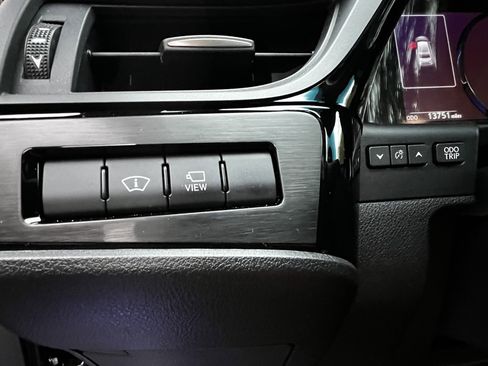 Certified 2024 Lexus ES 300h Ultra Luxury image 15