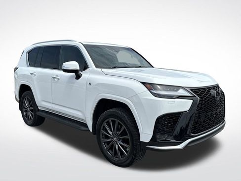 Used 2023 Lexus LX 600 F Sport AWD/4WD image 9