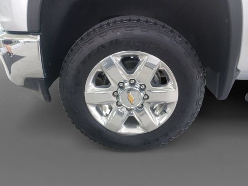 Used 2022 Chevrolet Silverado 2500 LTZ w/ LTZ Premium Package RWD image 15