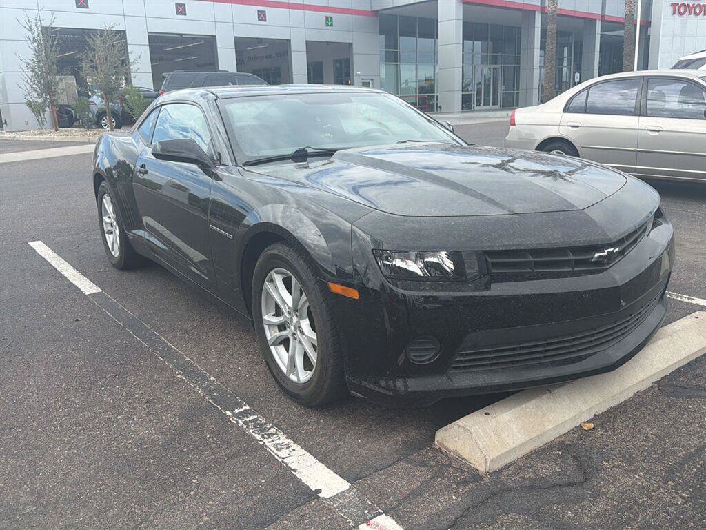 Used 2015 Chevrolet Camaro LS RWD image 2