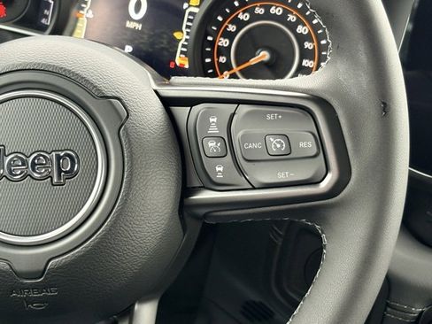 New 2026 Jeep Wrangler Unlimited Rubicon image 13