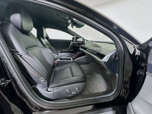 Used 2024 Lucid Air Pure image 31