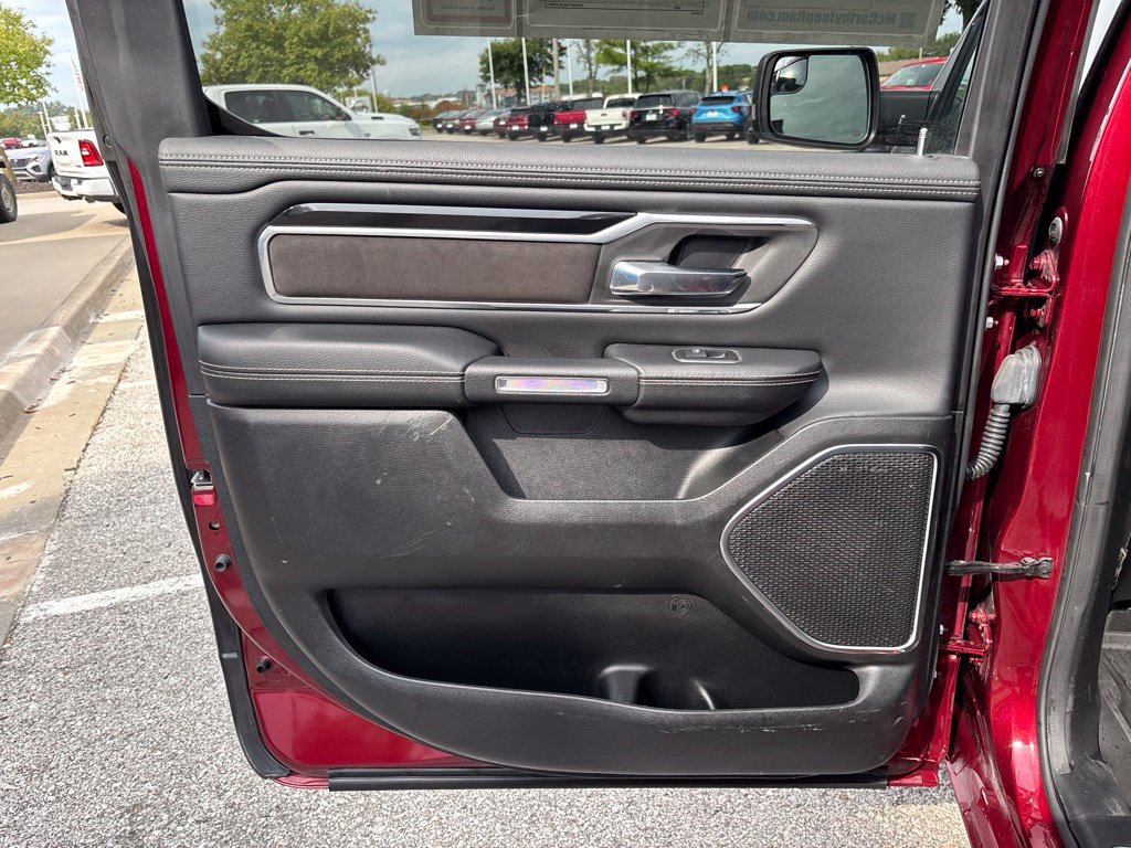 Used 2021 RAM 1500 Laramie w/ Sport Appearance Package AWD/4WD image 13