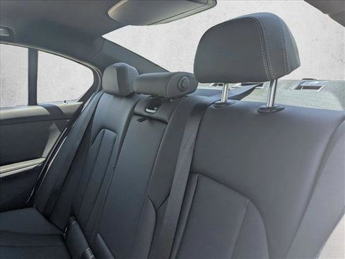 Used 2026 BMW 330i xDrive Sedan AWD/4WD image 16