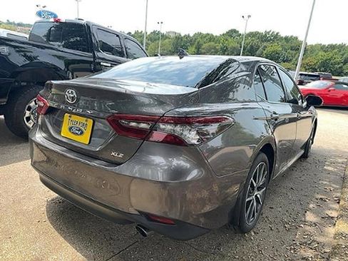 Used 2024 Toyota Camry XLE image 5
