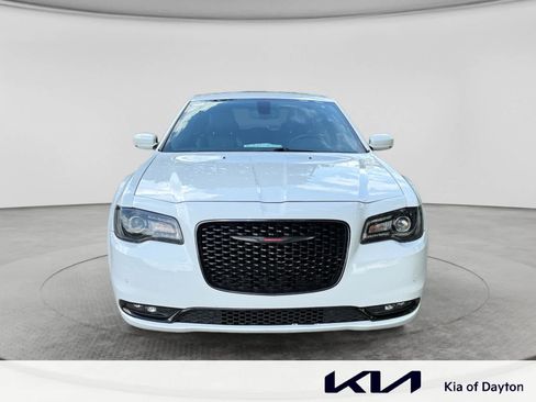 Used 2022 Chrysler 300 S RWD image 2