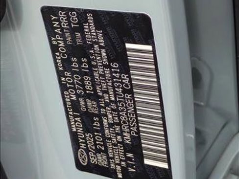 New 2026 Hyundai Venue SEL image 17