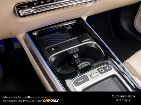 New 2025 Mercedes-Benz GLB 250 4MATIC image 27