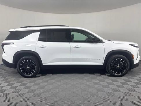 Used 2025 Chevrolet Traverse LT w/ Sun and Wheel Package AWD/4WD image 37