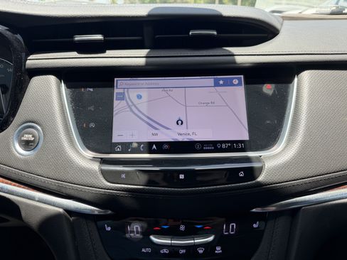 Used 2020 Cadillac XT5 Premium Luxury FWD image 23