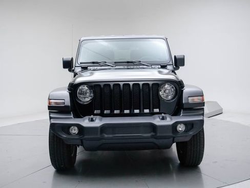 Used 2022 Jeep Wrangler Sport AWD/4WD image 11