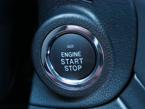 Used 2025 Subaru Outback Premium image 28