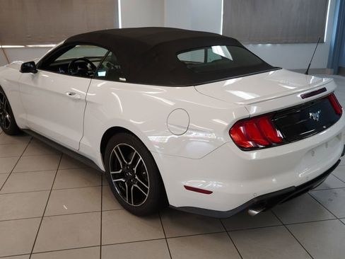 Used 2020 Ford Mustang Premium RWD image 9