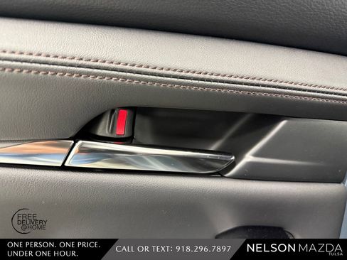 New 2026 MAZDA MAZDA3 Hatchback w/Premium Plus Pkg image 38