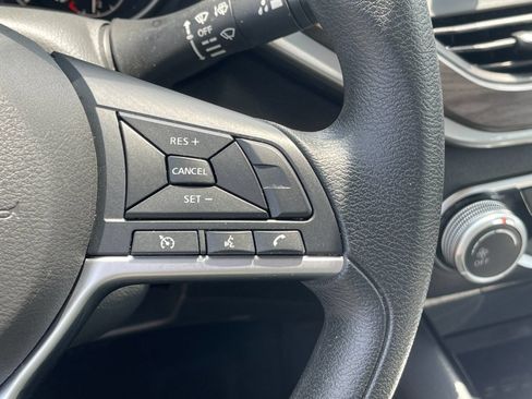 Used 2024 Nissan Altima 2.5 SV FWD image 26