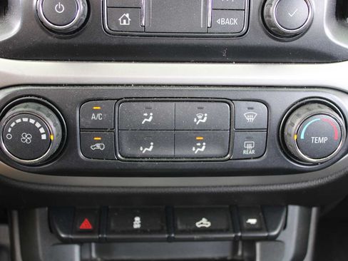 Used 2019 Chevrolet Colorado LT w/ LT Convenience Package AWD/4WD image 14