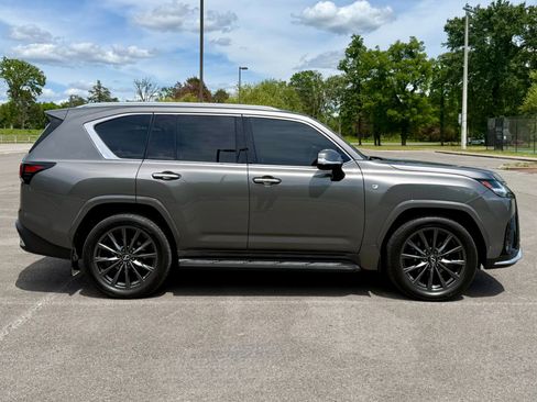 Used 2024 Lexus LX 600 F Sport AWD/4WD image 5