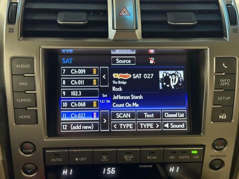 Used 2017 Lexus GX 460 Luxury image 32