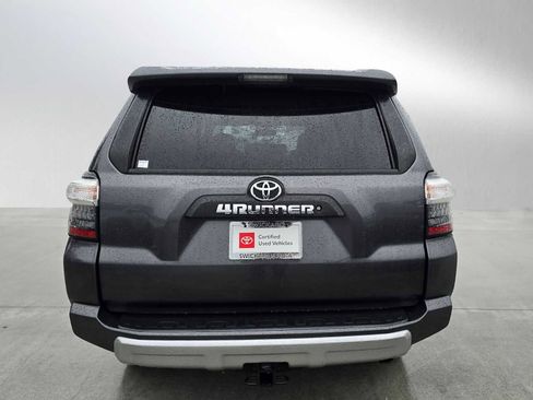 Certified 2018 Toyota 4Runner TRD Off-Road Premium image 4