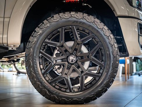 New 2025 Ford F150 Lariat w/ Equipment Group 501A Mid image 9