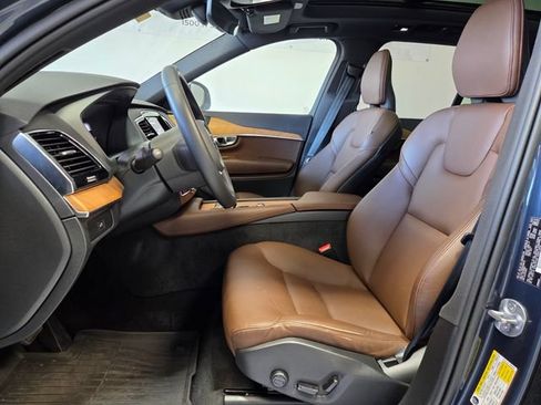 Used 2024 Volvo XC90 B5 Plus w/ Protection Package Premier AWD/4WD image 9