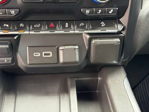 Used 2020 Chevrolet Silverado 1500 LTZ w/ LTZ Plus Package AWD/4WD image 30