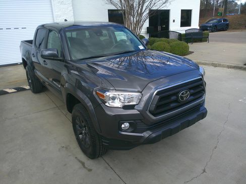 Used 2023 Toyota Tacoma SR5 image 2