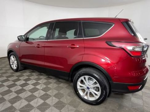 Used 2017 Ford Escape SE FWD image 7