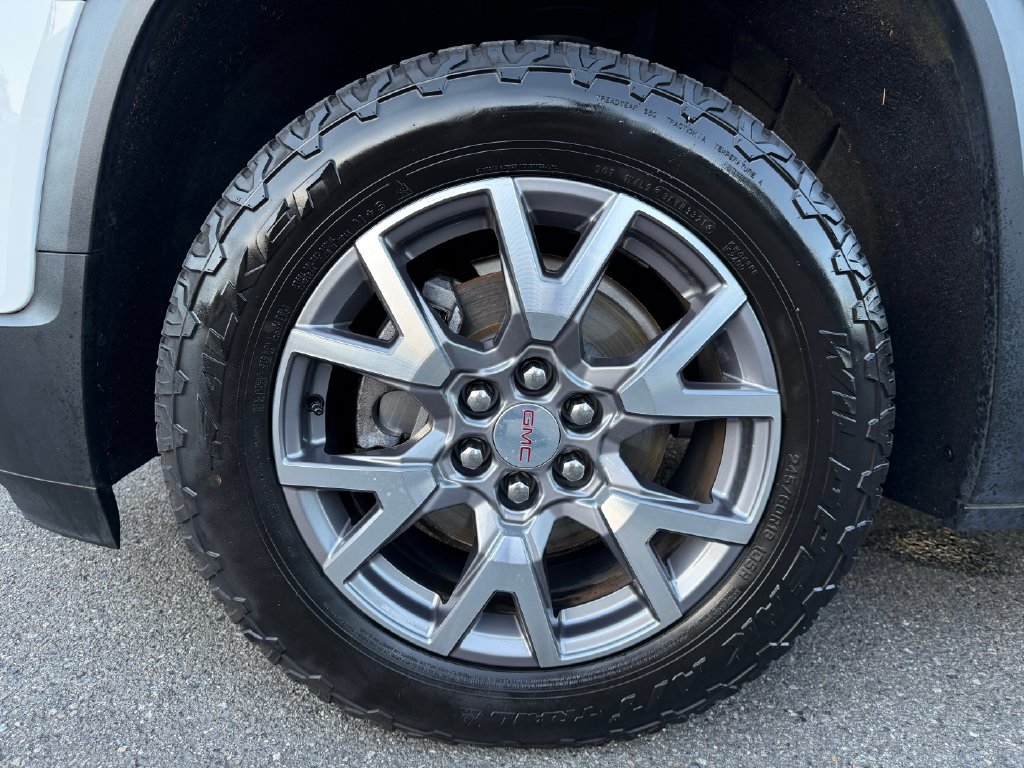Used 2020 GMC Acadia SLT w/ Premium Package AWD/4WD image 9