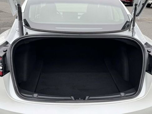 Used 2021 Tesla Model 3 Standard Range Plus image 12