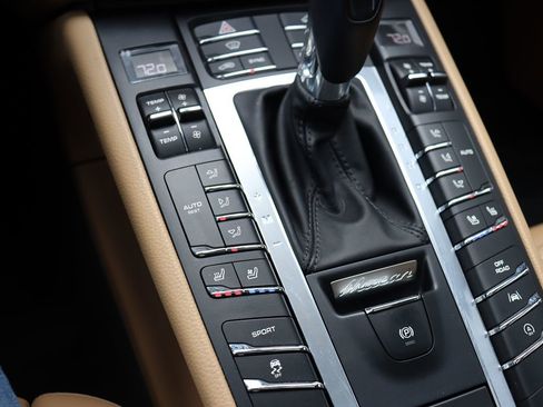 Used 2017 Porsche Macan S image 26