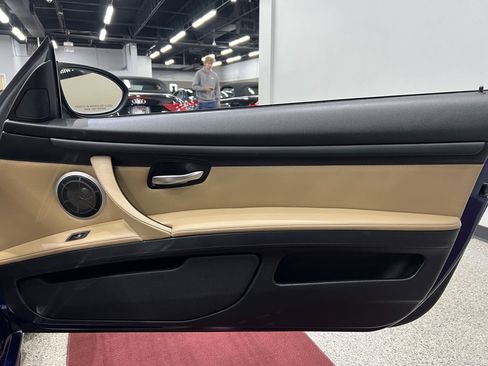 Used 2012 BMW M3 Convertible image 37