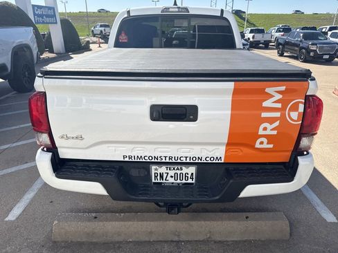 Used 2020 Toyota Tacoma SR image 3
