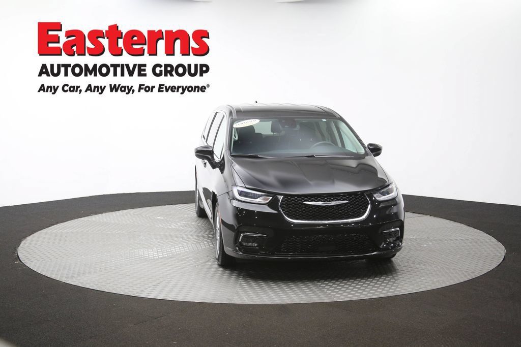 Used 2023 Chrysler Pacifica Touring-L FWD image 53
