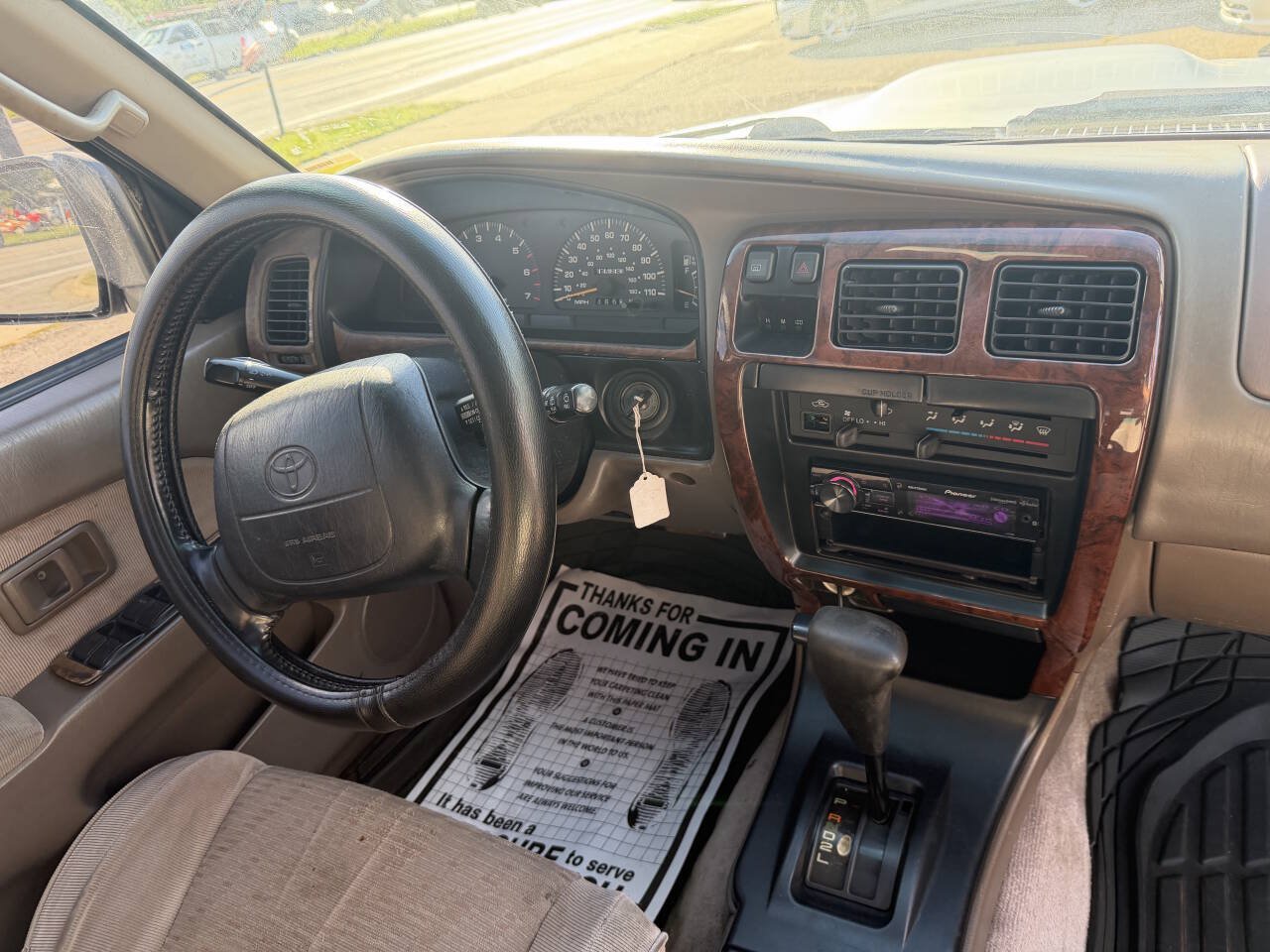Used 1997 Toyota 4Runner SR5 w/ Sport Seat Pkg RWD image 13