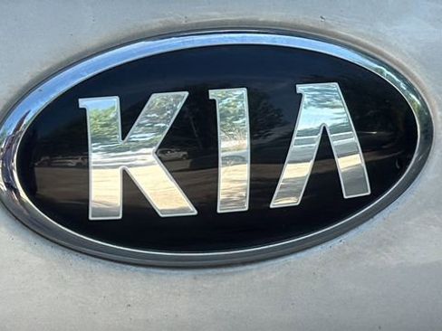 Used 2017 Kia Soul FWD image 25